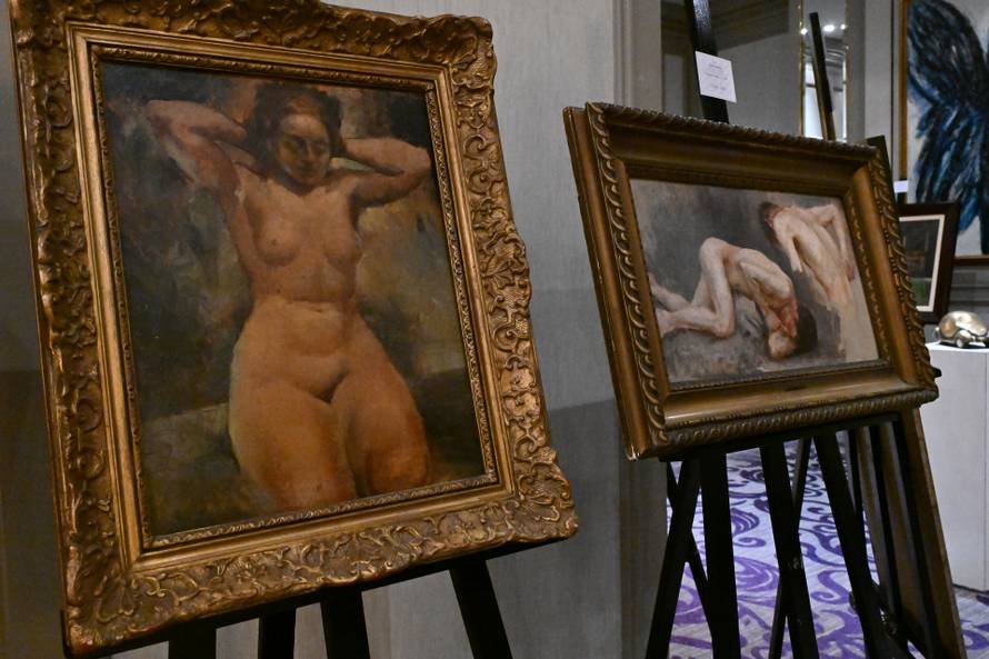 Zagreb: U Hotelu Sheraton izložena su razna umjetnička djela uoči Zimske aukcije aukcijske kuće Artmark Croatia