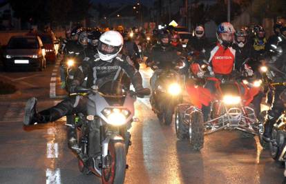 Na Praznik rada na ulice je  izašlo 500-tinjak motociklista