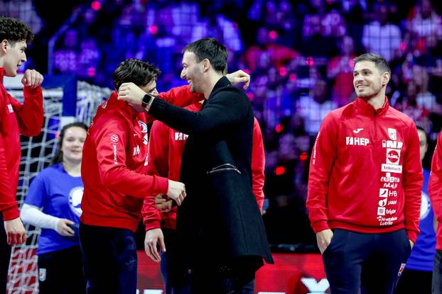 Zagreb: Svečana oproštajna ceremonija hrvatskih rukometnih legendi Domagoja Duvnjaka, Igora Karačića i Ivana Pešića