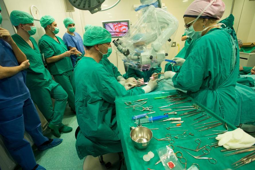 U osječkome KBC-u prvi put ugrađena 2. umjetna pužnica