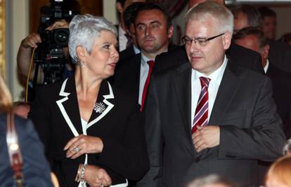 Josipović i Kosor popili kavu, a onda otišli na poslovni ručak