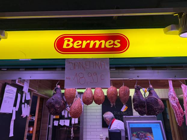 24SATA NA DOLCU Ovo su cijene s tržnice u Zagrebu uoči Uskrsa!