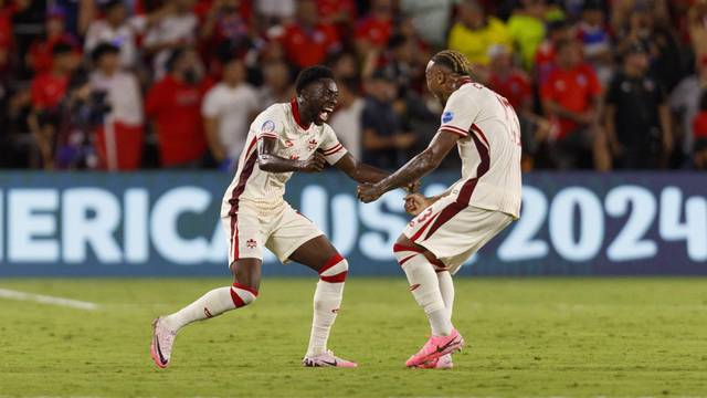 Soccer: Copa America-Canada vs Chile