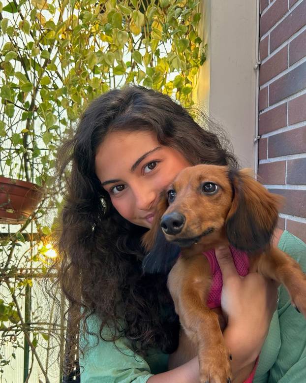 FOTO Kći je slavnog Brazilca i njegov najveći ponos. Nitko ne gleda u loptu kad se ona pojavi