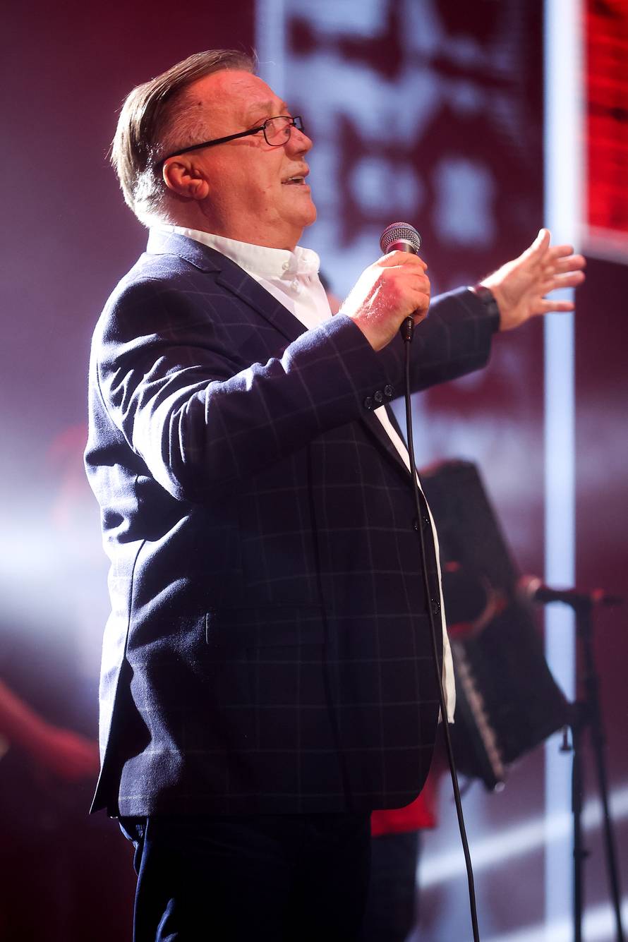 Sarajevo; Veliki koncert Halida Bešlića u dvorani Zetra