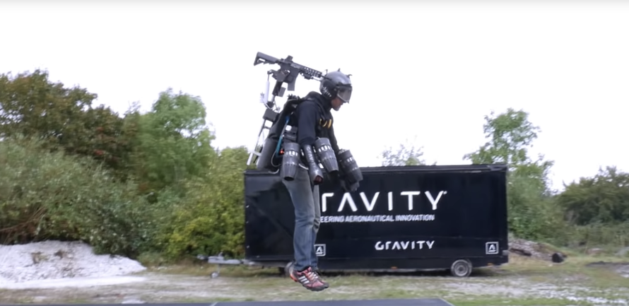 On je pravi Iron Man: Sa svojim odijelom može letjeti i pucati