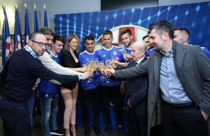 Bio je kapetan Arsenala i mlada nada Dinama, a onda nestao. Sad je potpisom iznenadio sve