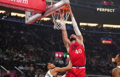 Zubac do novog double-double učinka u pobjedi Clippersa! Sjajni Harden ubacio 40 poena