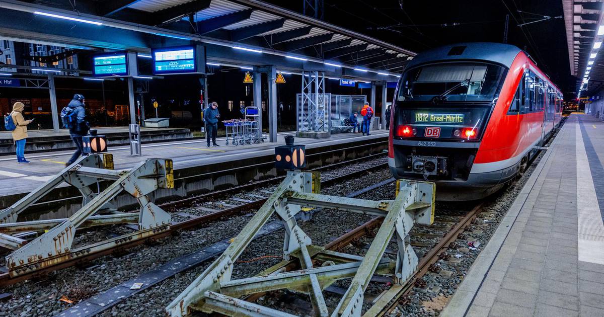 German Train Drivers Initiate Lengthy Strike