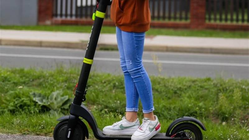 MUP imao presicu, ove kazne žele drastično  podići! Na udaru su i opasni električni romobili