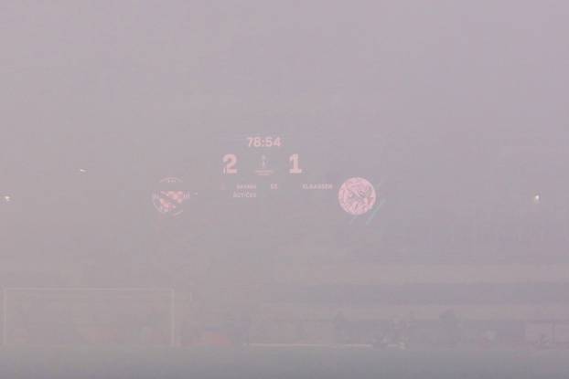Zbog bakljade prekinuta utakmica između Hajduka i Ajaxa