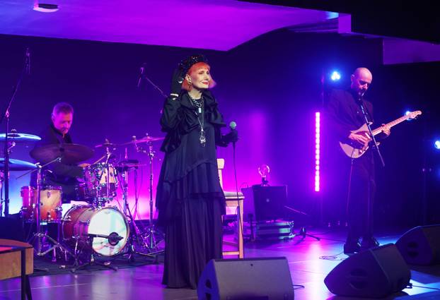 Šibenik: Josipa Lisac održala koncert u Kući umjetnosti Arsen