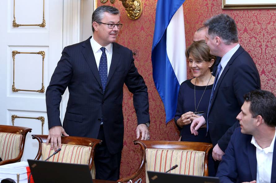 Orešković nahvalio svoju vladu, a Plenkovićevoj dao tri savjeta