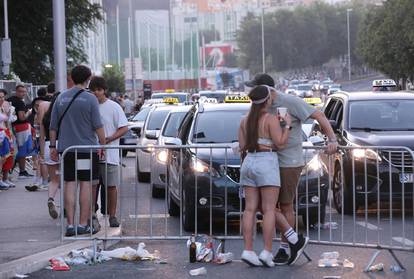 FOTO Jutro nakon prve večeri Ultre: Partijaneri ostali do zore, ceste pune vrećica i otpada...