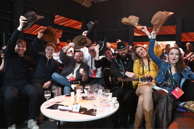FOTO Evo kako je bilo na 2. polufinalnoj večeri Dore