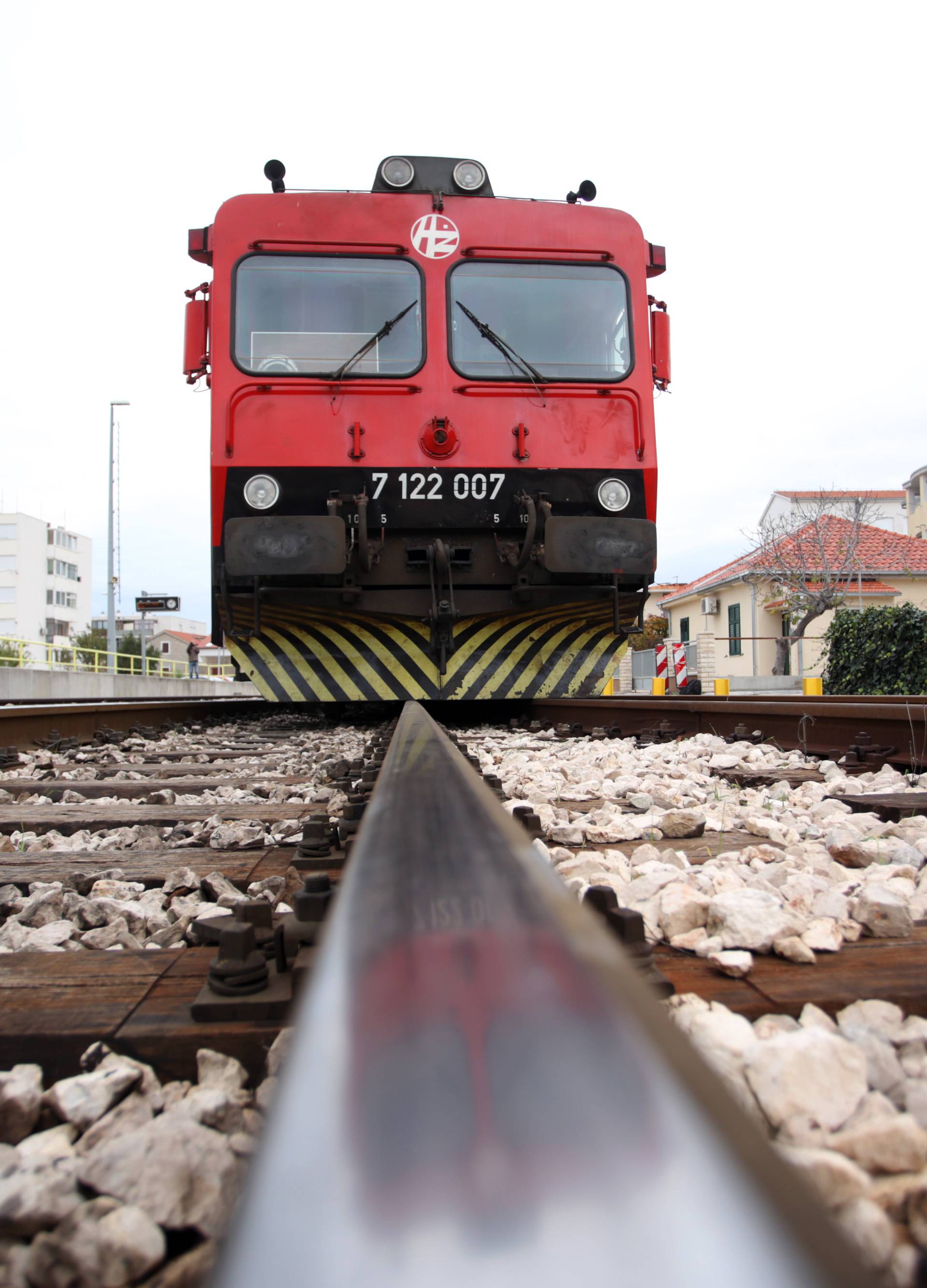 Ponovno je s tračnica izletio vlak, ovaj put u Kaštel Sućurcu