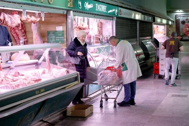 Zagreb: Unutarnji dio tržnice Dolac ponovno radi