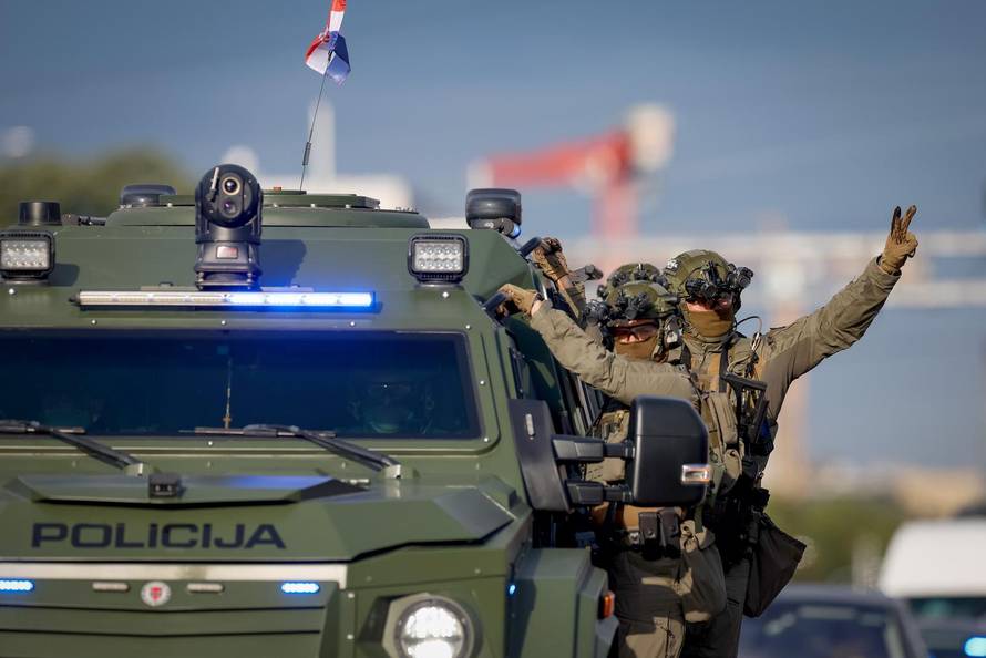 Vojni mimohod - izbor najboljih fotografija