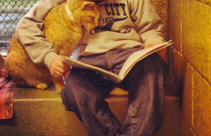 Djeca u SAD-u čitaju priče napuštenim životinjama 