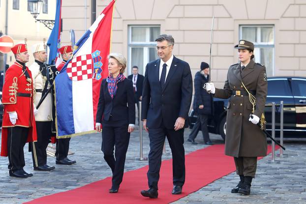 Časnica Kojundžić zapovijedala počasnom postrojbom na dočeka Ursule von der Leyen