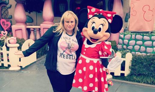 Rebel Wilson objavila je fotku koju nije smjela, zbog toga su joj zabranili ulaz u Disneyland