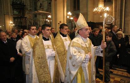 Kardinal Bozanić pozvao vjernike na skromnost 