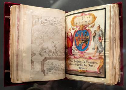 Predstavljena 400 godina stara knjiga