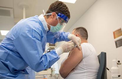 Znanstvenici tragaju za novim taktikama: Program cijepljenja 'posrće' u mnogim zemljama