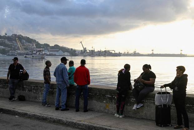 Flotilla carrying humanitarian aid arrives in Cuba