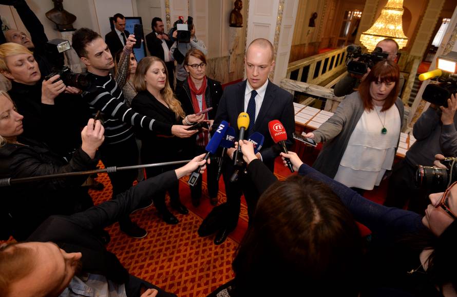 Tomislav Saucha se vratio u Sabor: "A od čega da živim?"