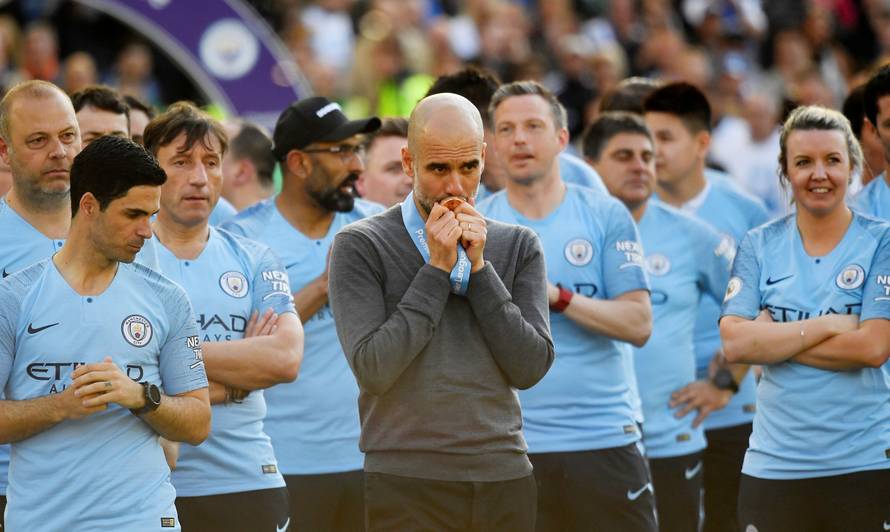 Kompany podigao trofej: Redsi nisu zaslužili završiti drugi...