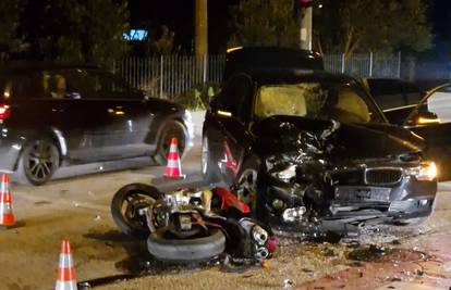 Jedan čovjek ozlijeđen u sudaru auta i motora u Kaštel Gomilici