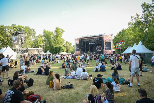 Zagreb: Grupa Yard Act nastupila na 17. INMusic festivalu