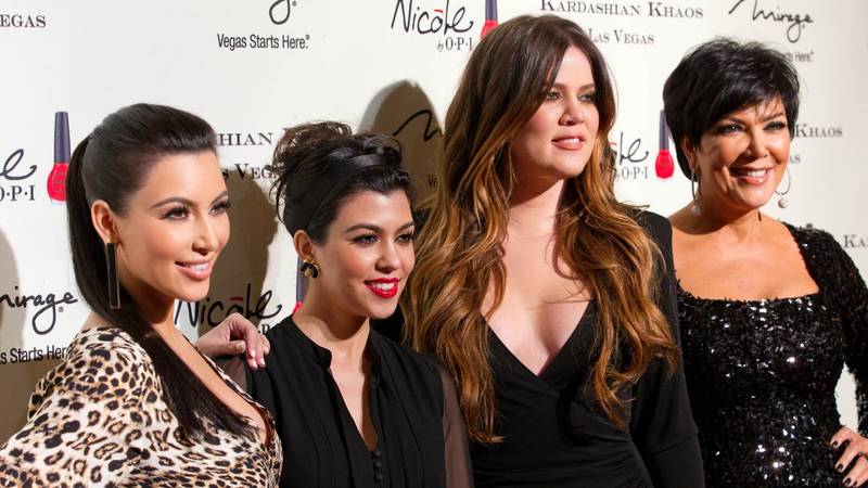 Ne izgledaju više isto! Khloe je smršavila, išle i pod nož. Ovako su se Kardashianke mijenjale... 15 profimedia 0109700278
