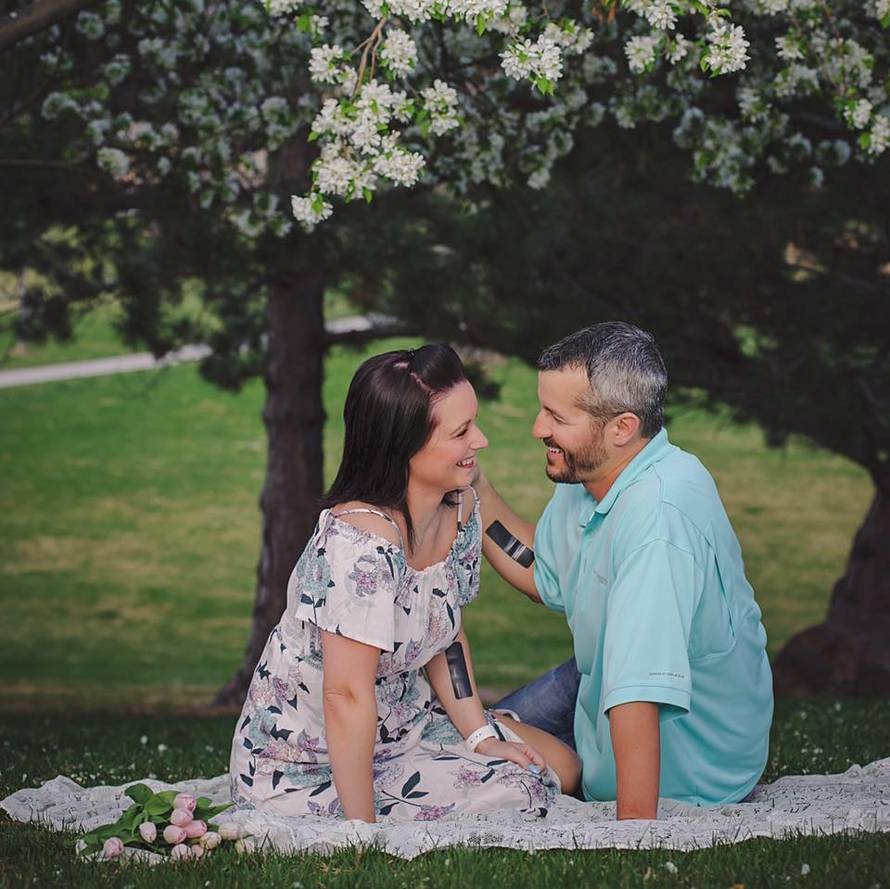 Kćeri je bacio u kantu nafte da prekrije smrad, a ženu zakopao