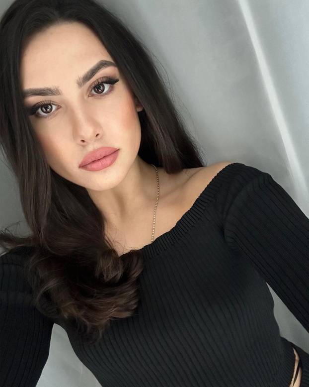 FOTO Putinova ljubimica imala je velike planove. Morala je na operaciju i tu joj je počeo pakao