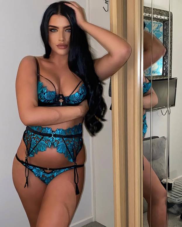 FOTO Istaknula je grudi za Dan zaljubljenih pa ju izvrijeđali: 'Slomila me tolika mržnja'