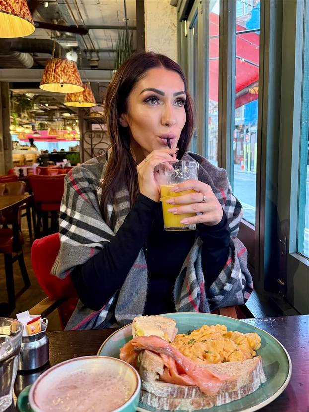 FOTO Hana Hadžiavdagić slavi rođendan: Pogledajte kako se mijenjala kroz godine...