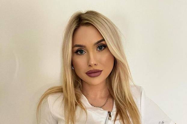 FOTO Doktorica Petra zvijezda je reality showova. Evo kako je izgledala prije desetak godina