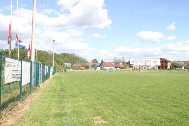 Vojnić: Tuga u NK Vojnić 95 nakon pogibije Nikole Pokrivača