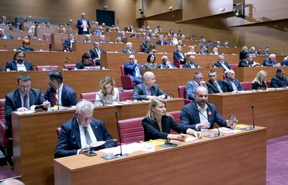 Rasprava u Saboru: Novi Zakon donosi veću zaštitu potrošača kod poslovanja s bankama