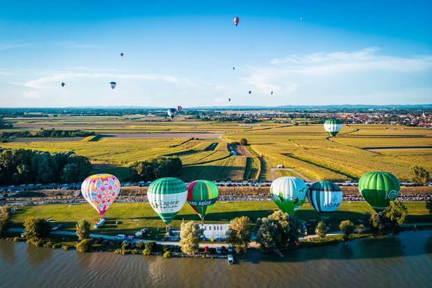 FOTO Pogledajte kako će šareni baloni obojiti nebo u Međimurju