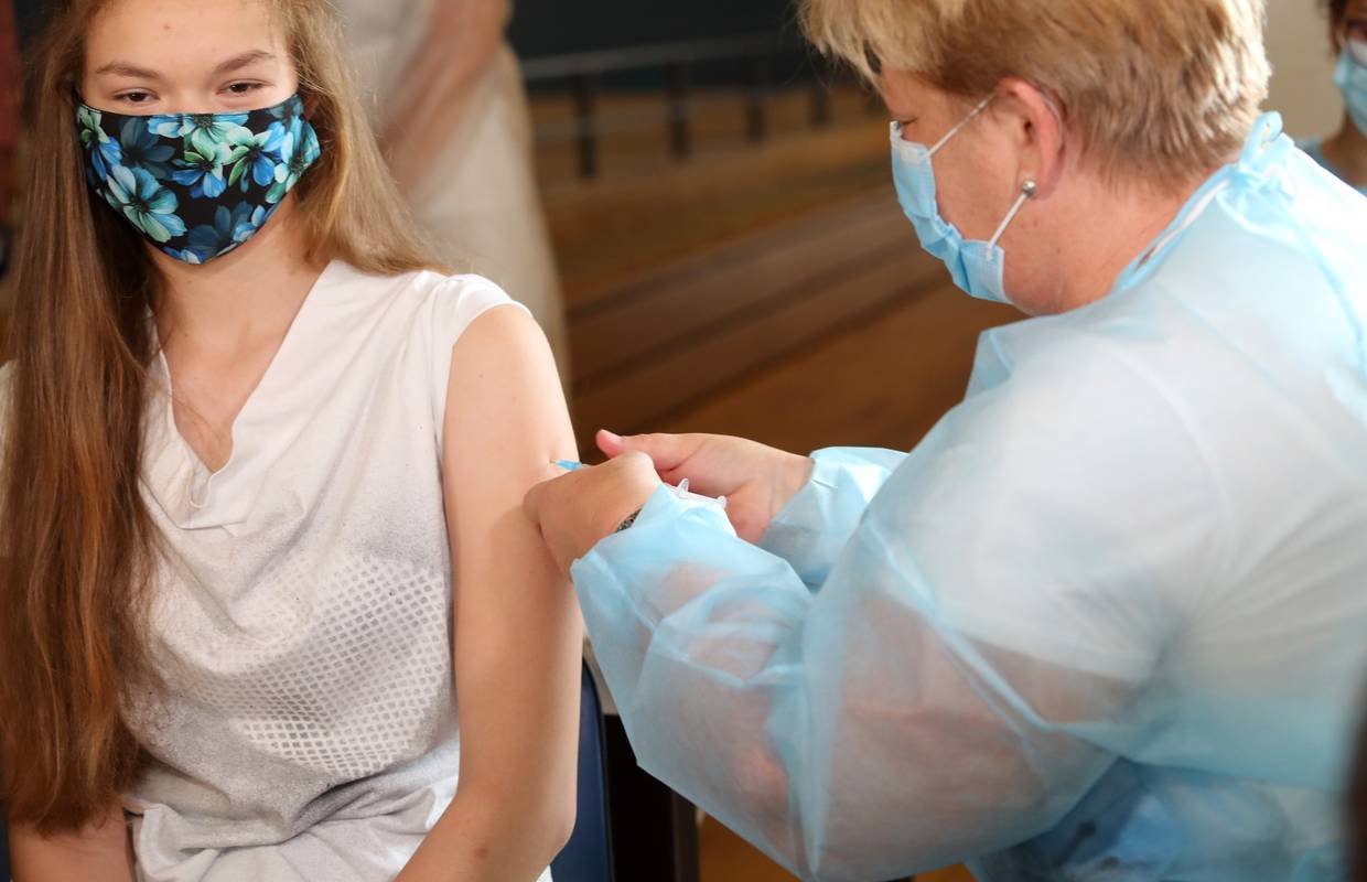 Želite se ove zime cijepiti protiv korona virusa i protiv gripe? Ovo su najnovije upute HZJZ-a