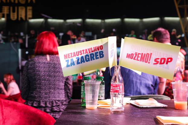 Zagreb: Doček izbornih rezultata u stožeru stranke Možemo! i SDP-a
