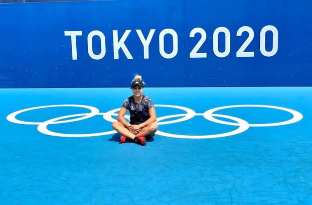 FOTO Tko je tenisačica čija je fotka u toplesu šokirala svijet?