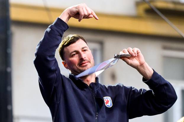 Zagreb: Hrvatska rukometna reprezentacija stigla na svečani doček na Trgu bana Josipa Jelačića