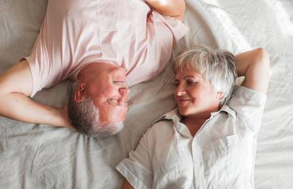 Ovo su seksualne poze koje ne zahtijevaju veliku fleksibilnost: Idealne su za starije parove