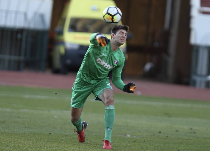 'Još imam stipendijski ugovor, kad ponude novi, potpisat ću'