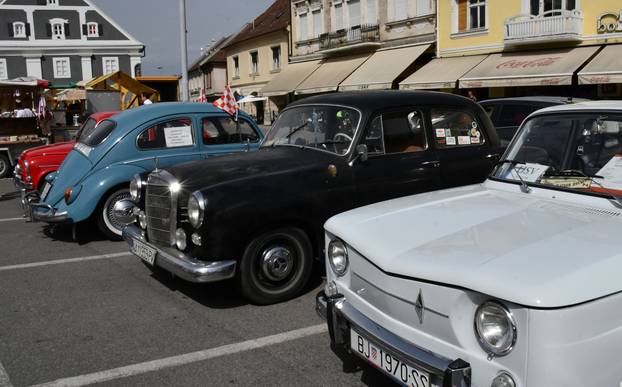 Požega: Čuveni modeli izloženi u sklopu oldtimer manifestacije"Trophy Zlatnom dolinom 2026."
