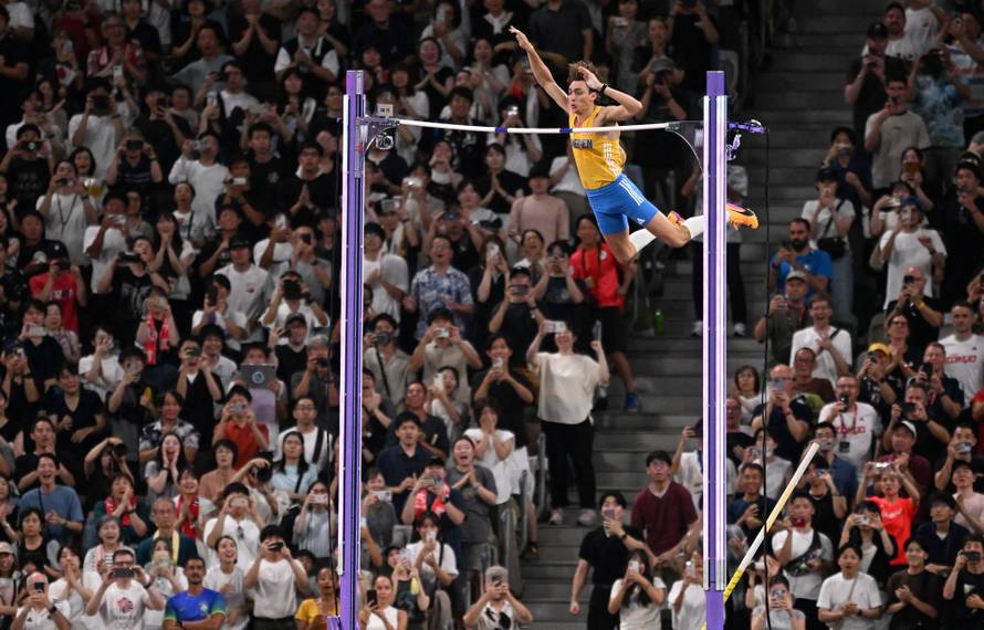 Men's Pole Vault Final